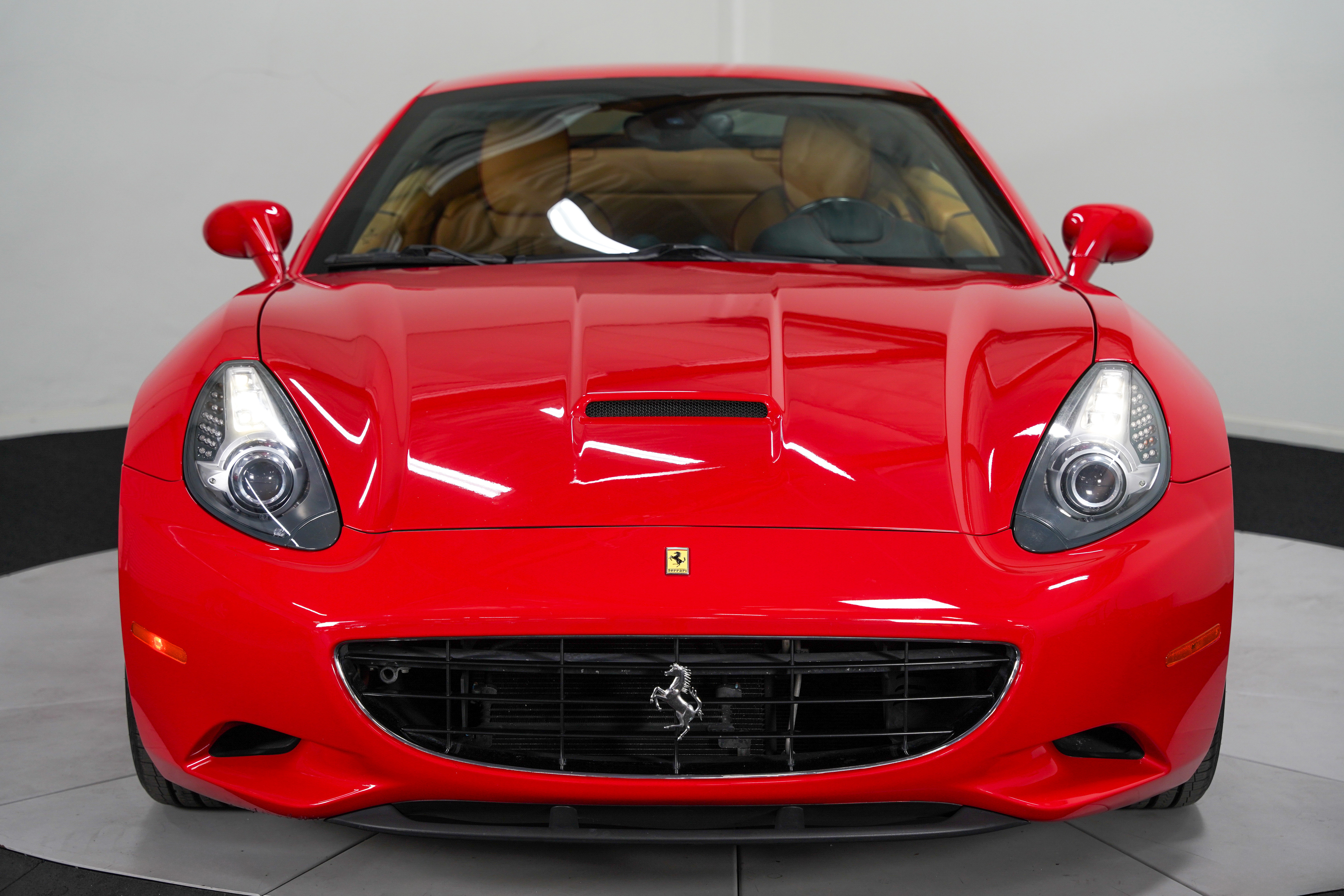 2012 Ferrari California Base - Photo 9