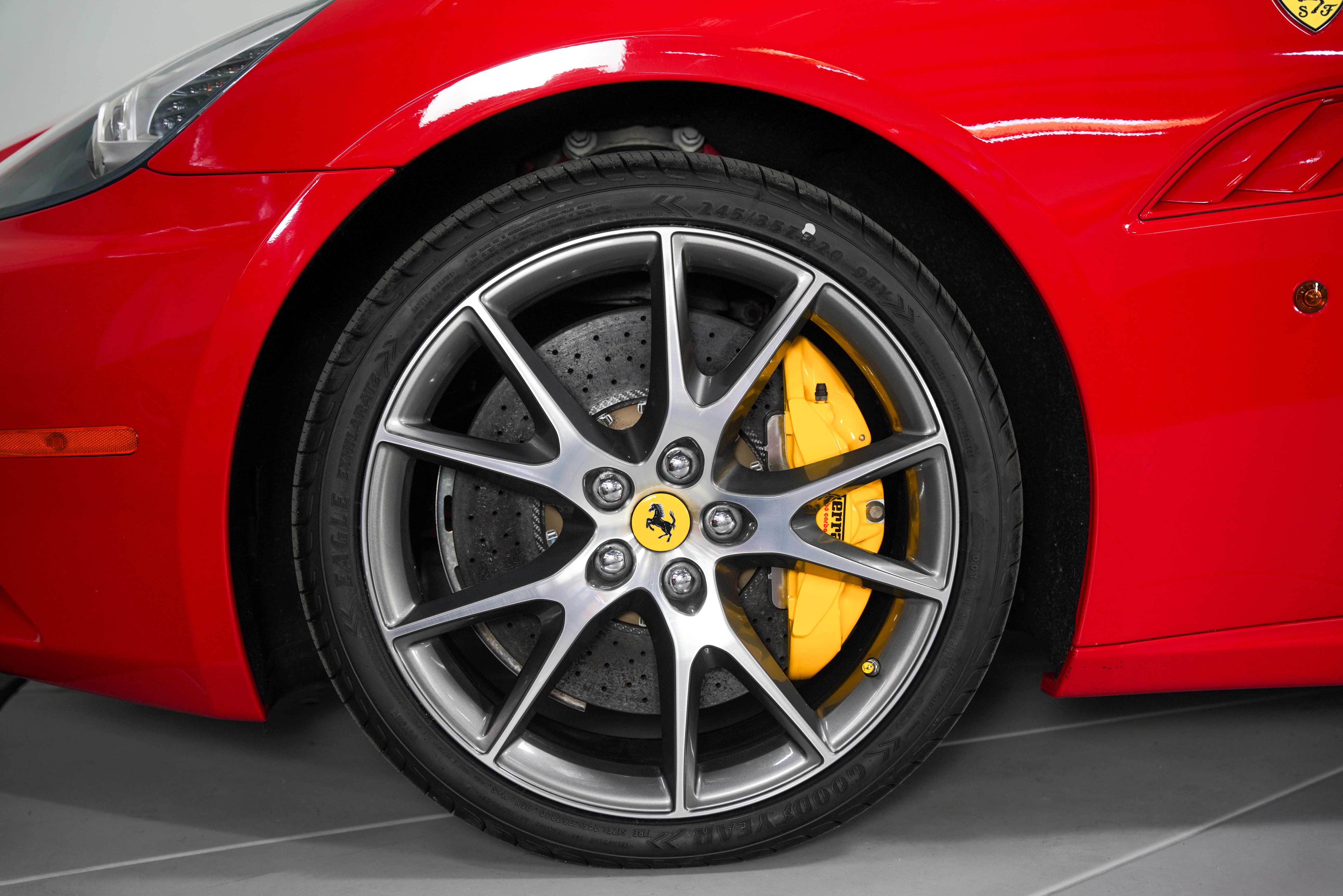 2012 Ferrari California Base - Photo 16