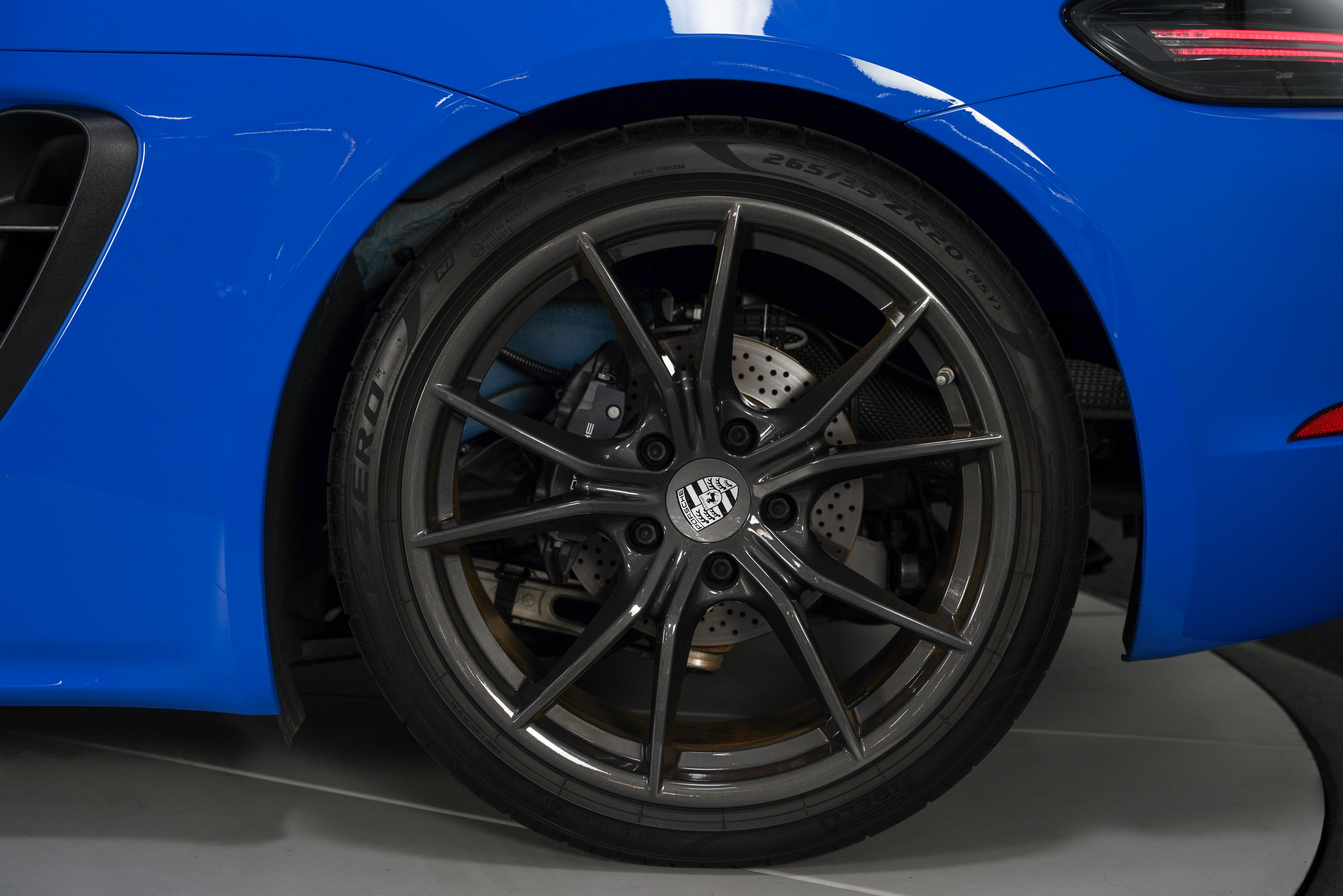 2022 Porsche 718 T - Photo 18