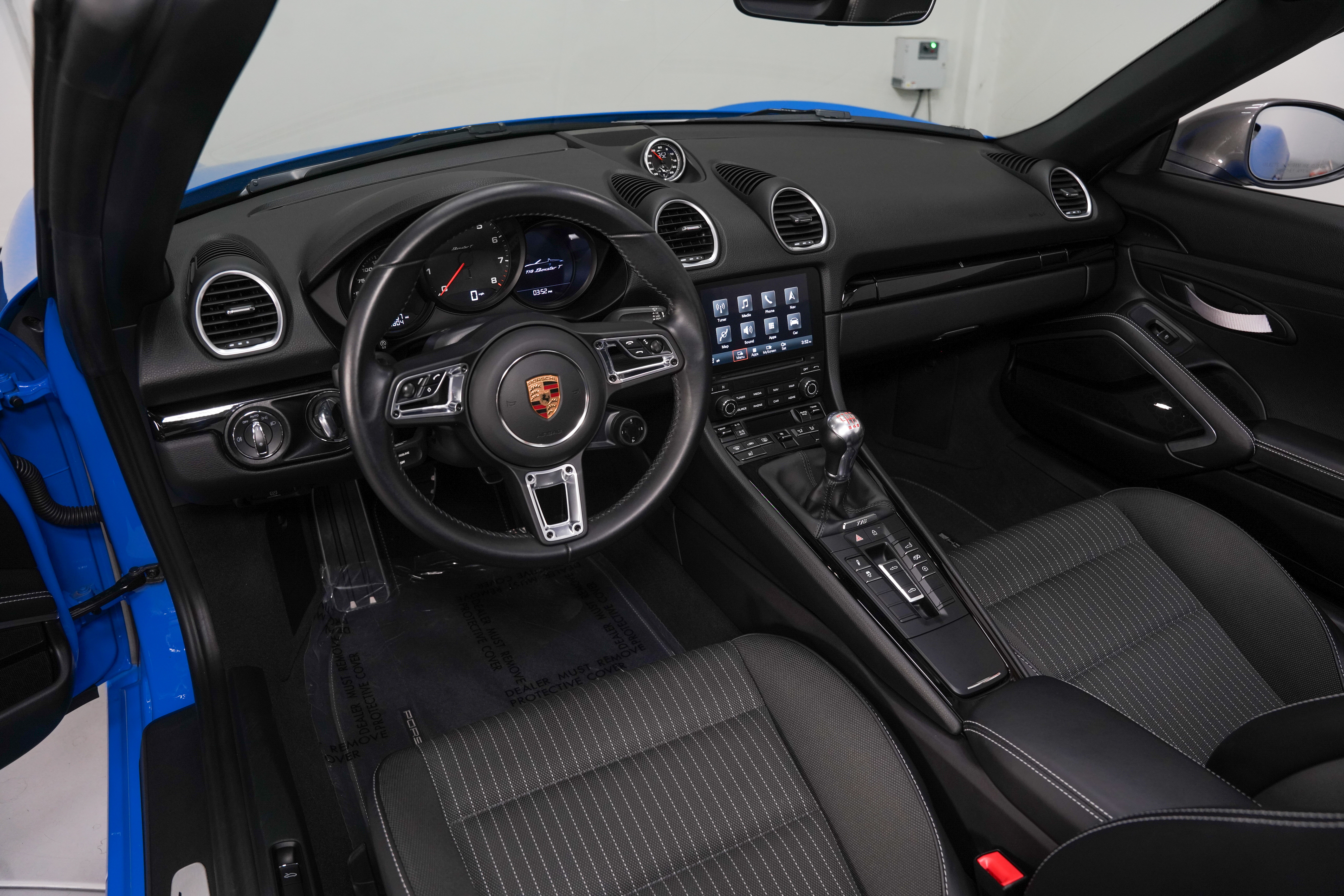 2022 Porsche 718 T - Photo 10