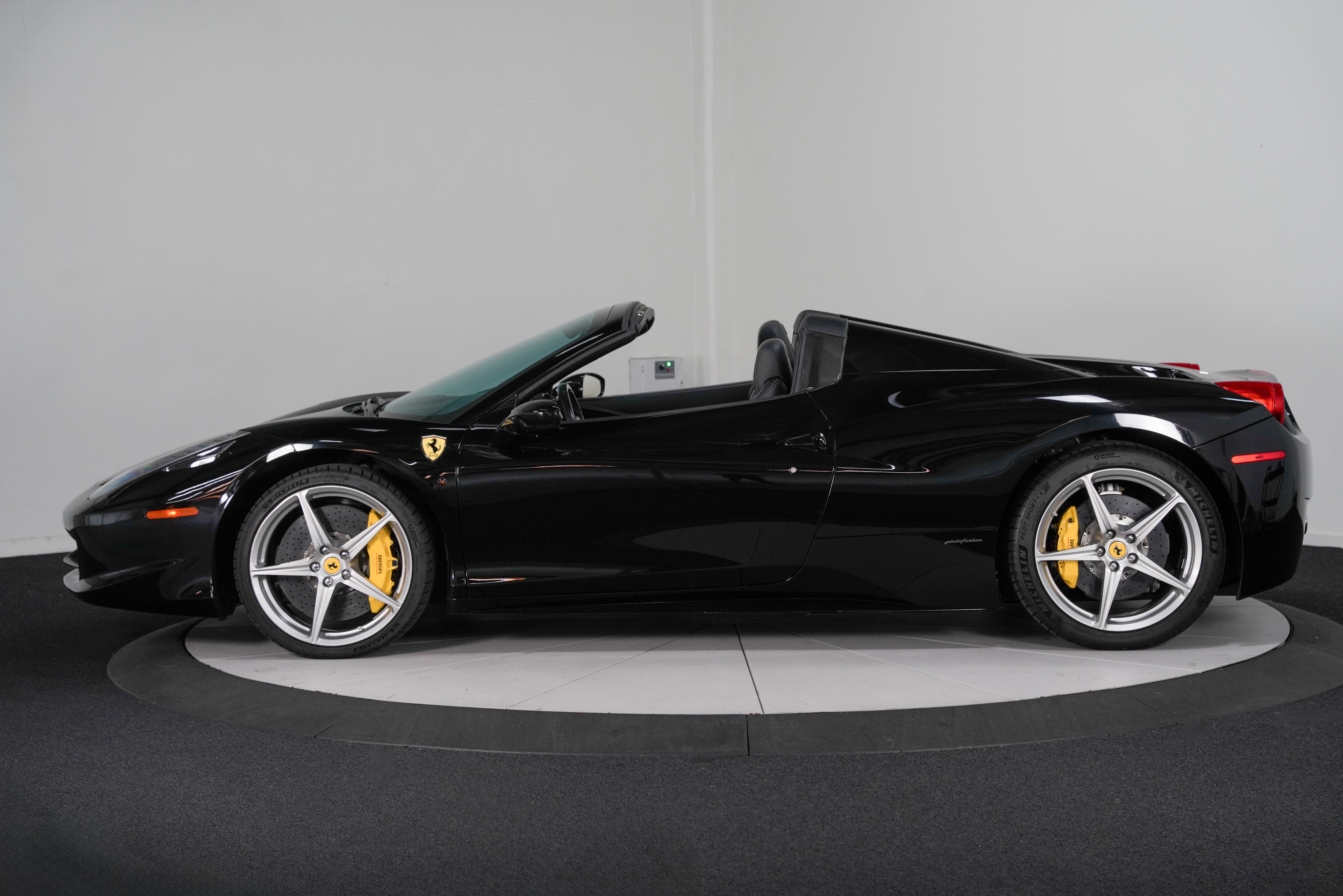 2013 Ferrari 458 Spider Base - Photo 5