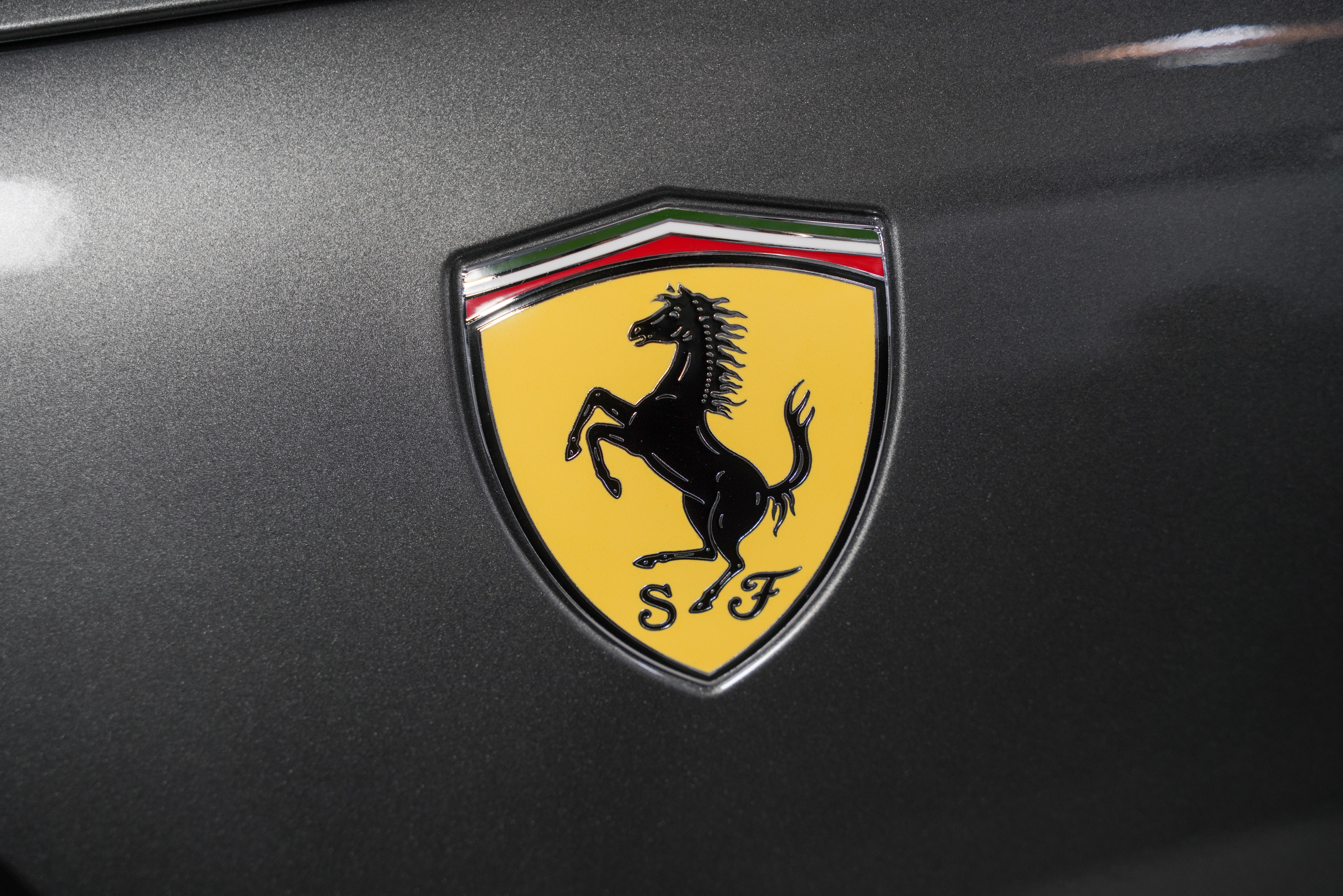 2026 Ferrari Purosangue Base - Photo 18