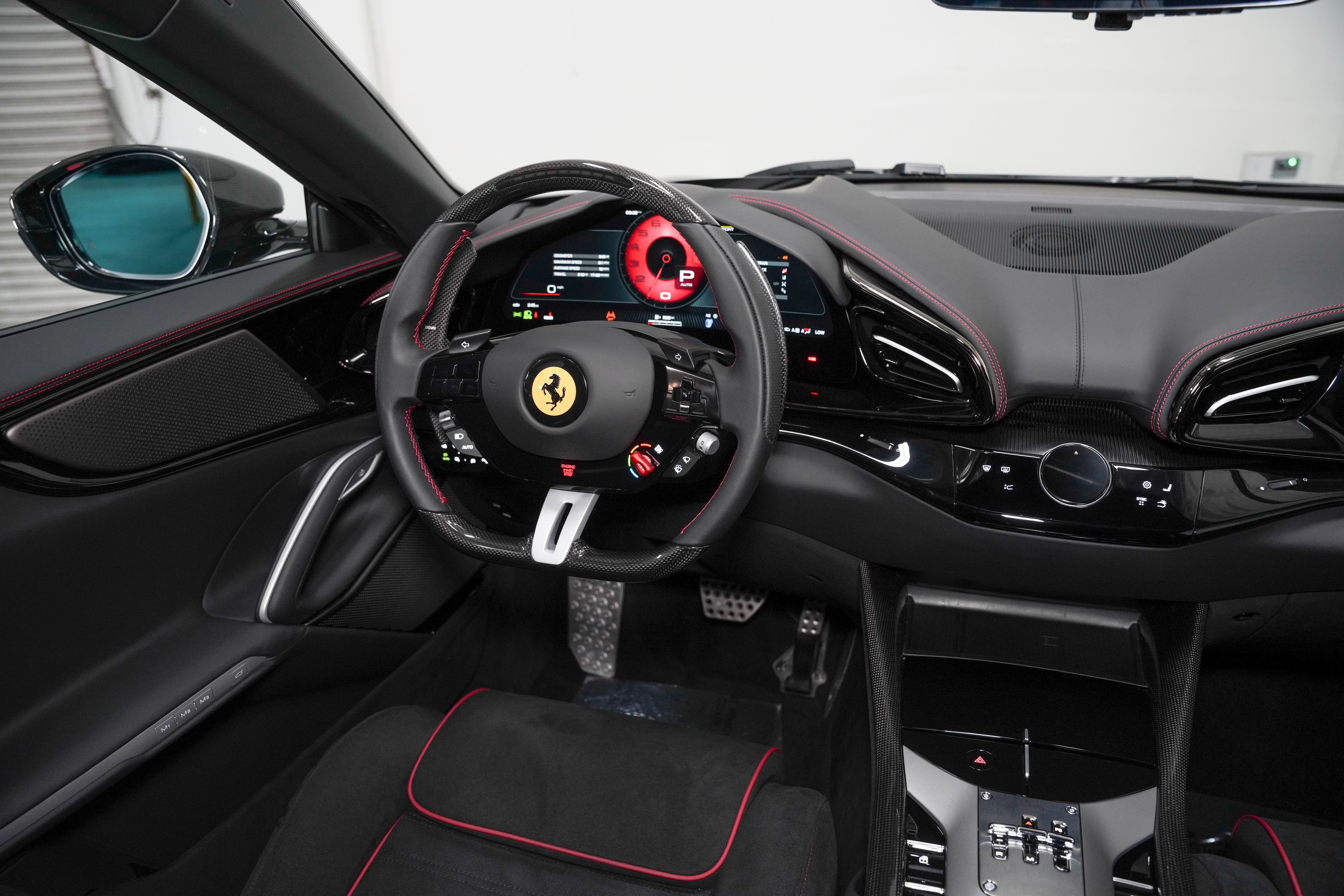 2026 Ferrari Purosangue Base - Photo 42