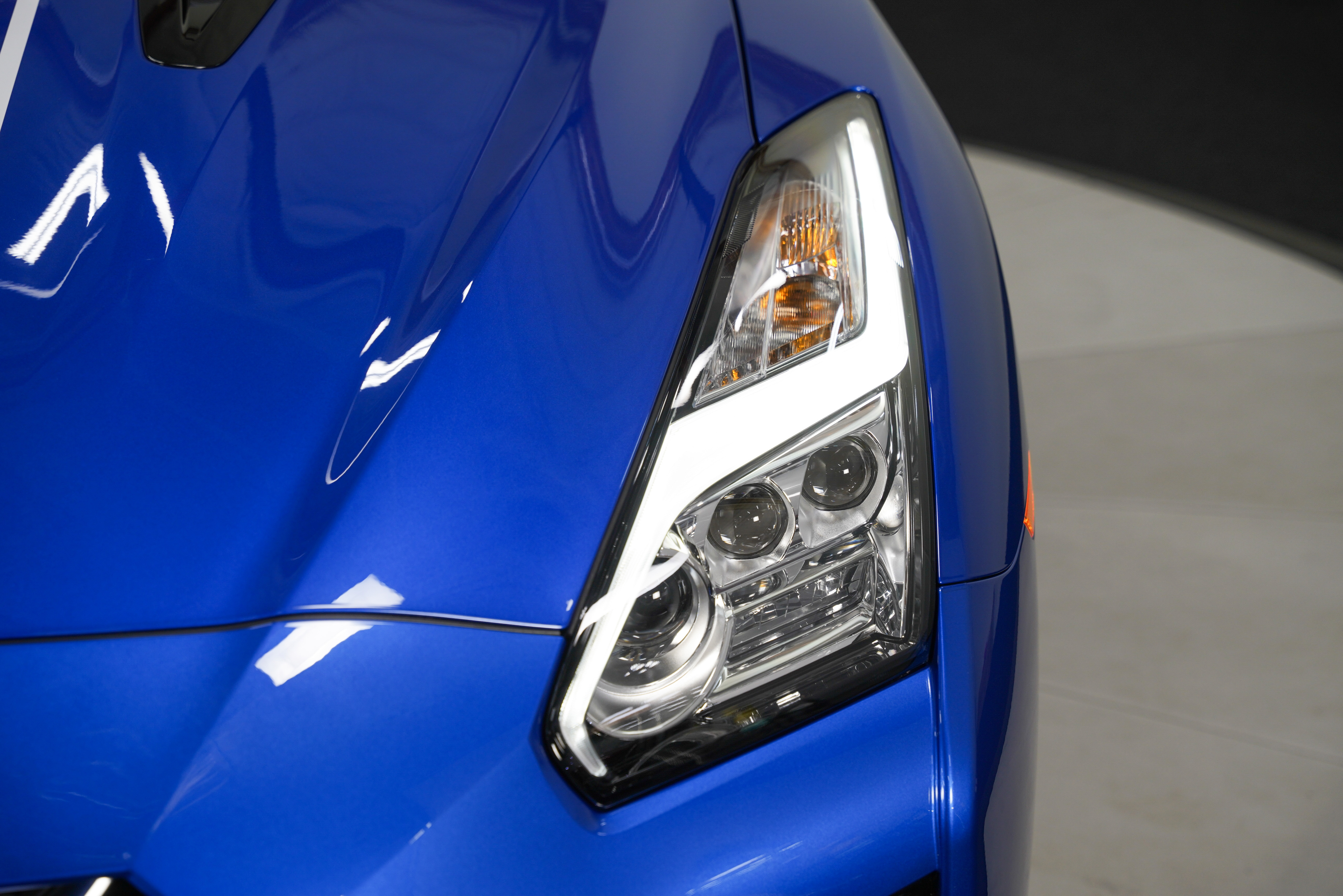 2020 Nissan GT-R Premium - Photo 12