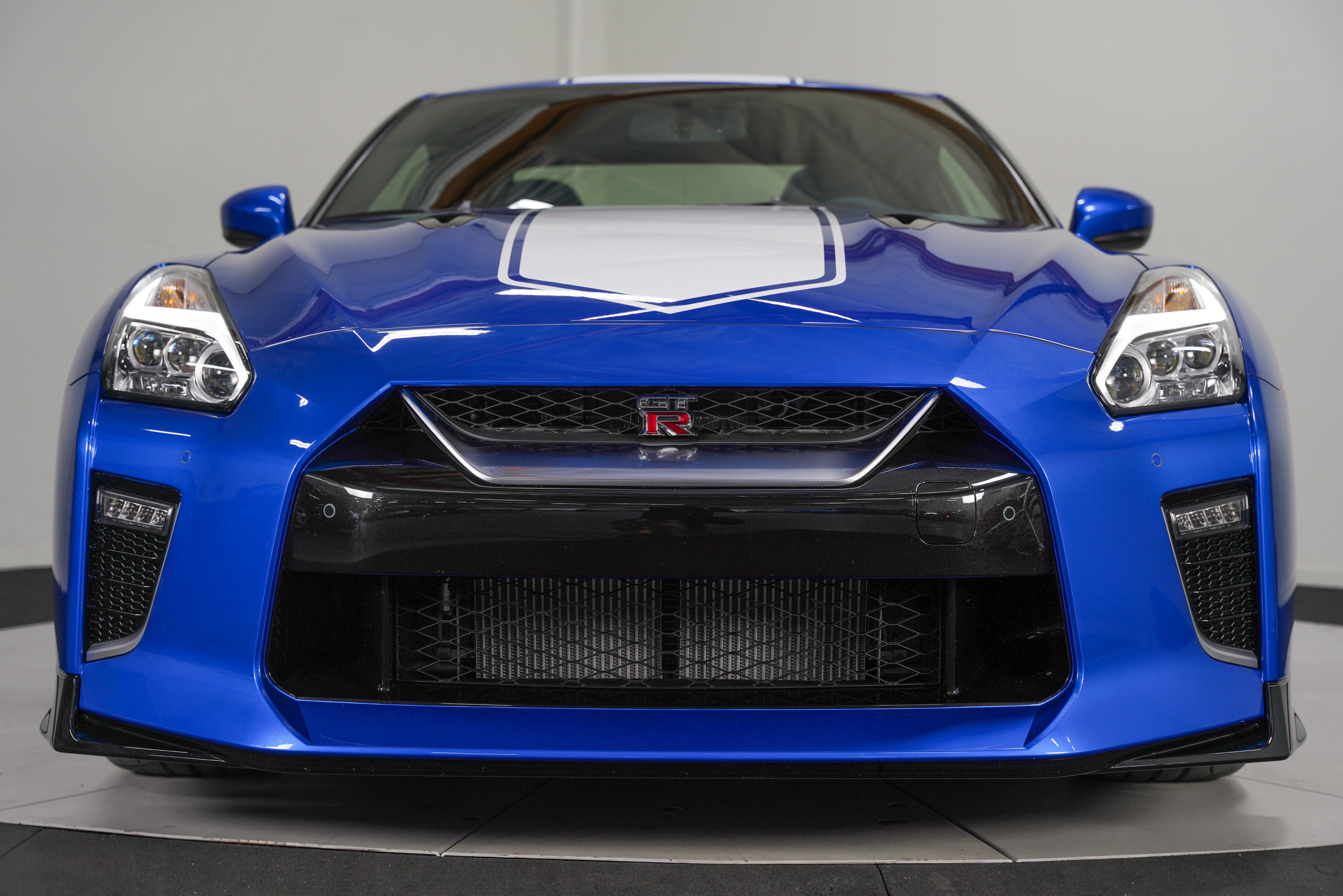 2020 Nissan GT-R Premium - Photo 14