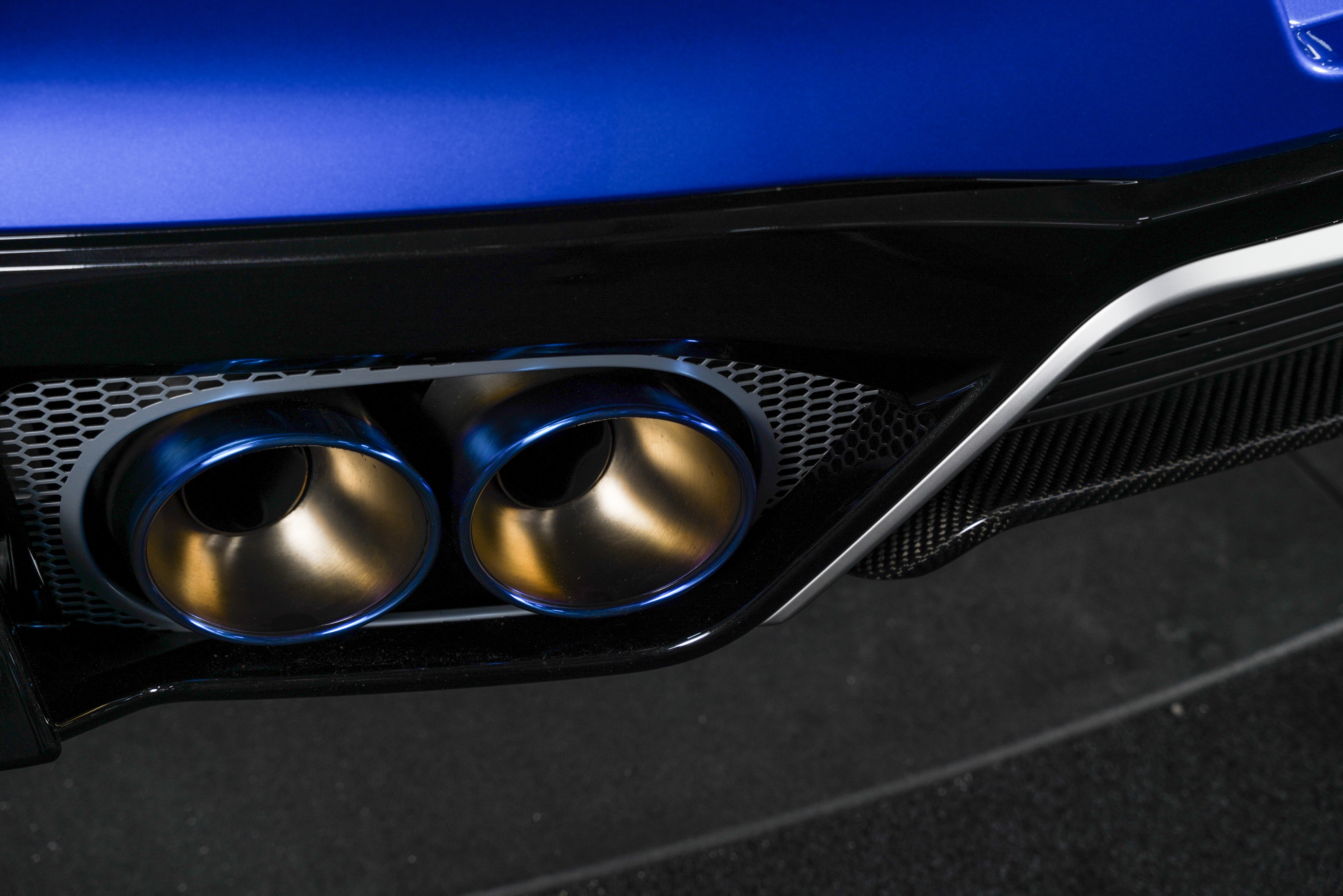 2020 Nissan GT-R Premium - Photo 24