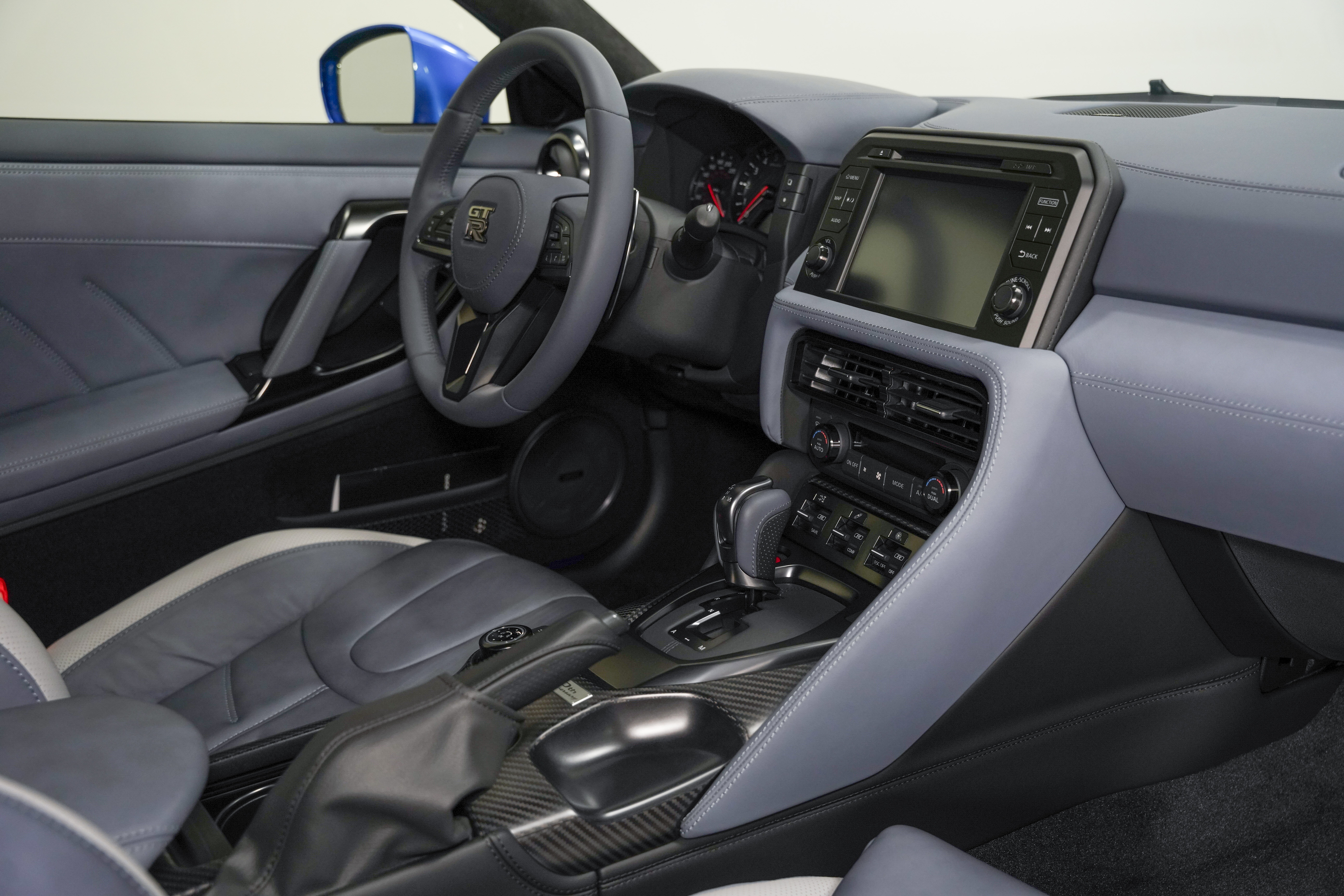 2020 Nissan GT-R Premium - Photo 32