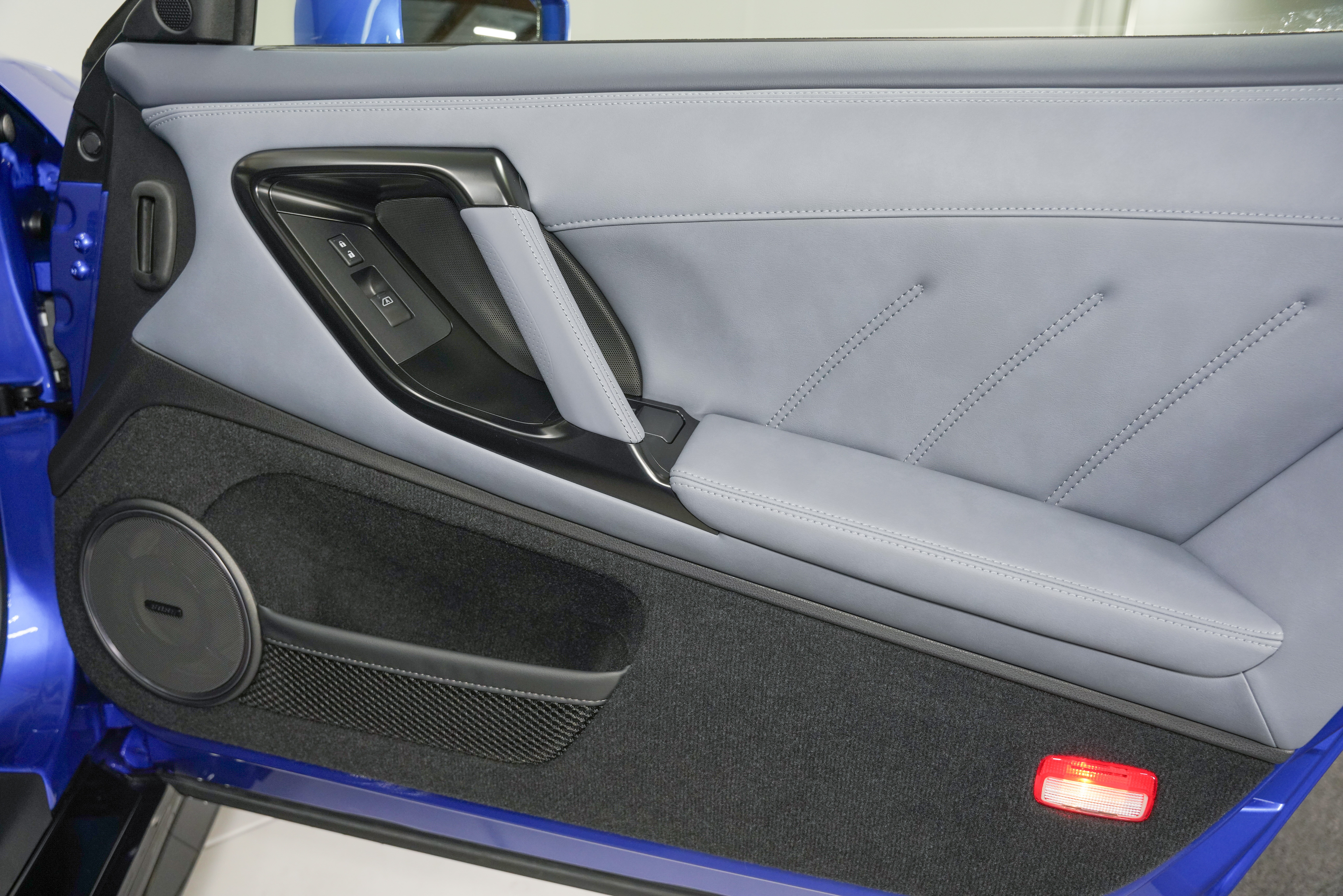 2020 Nissan GT-R Premium - Photo 34