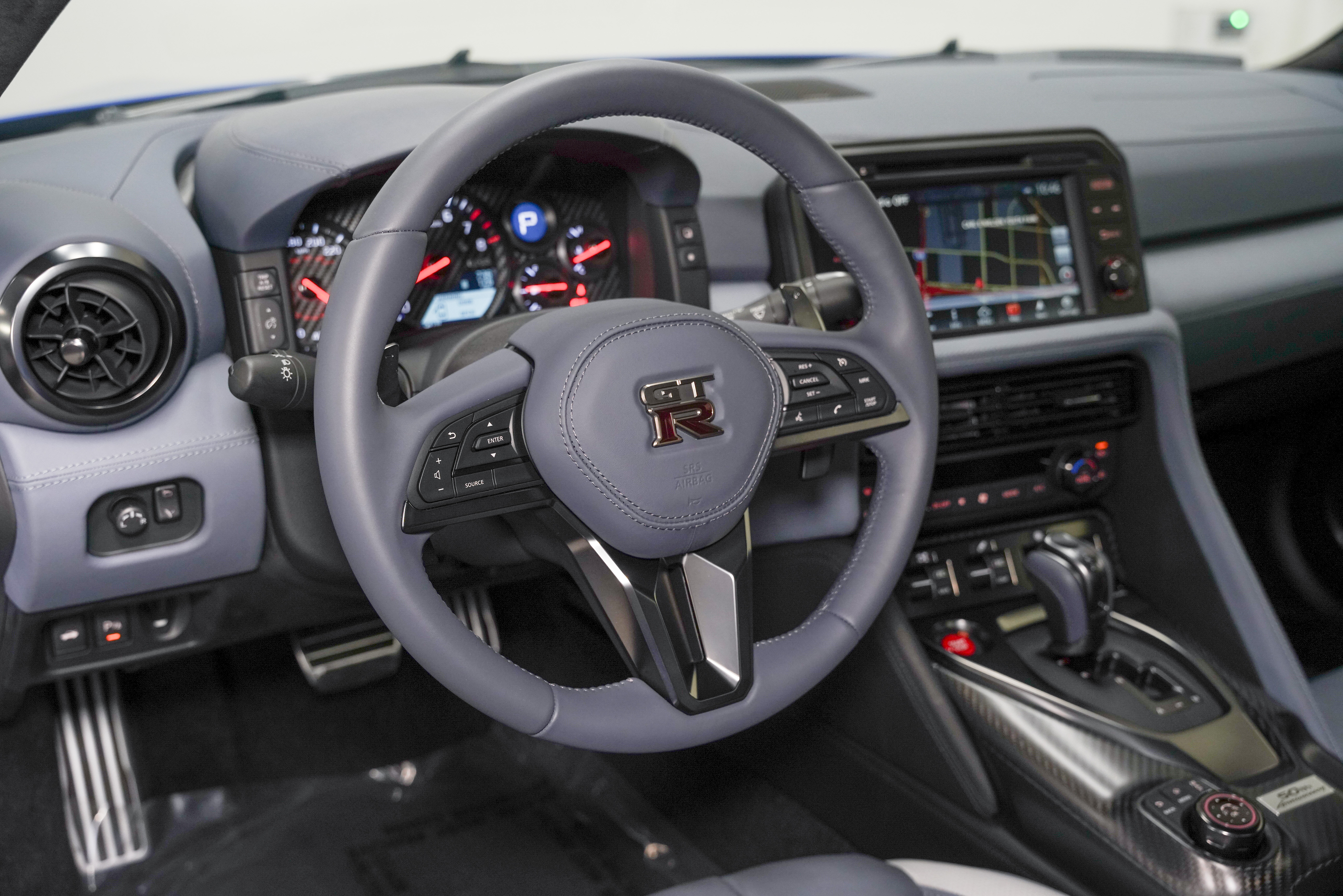 2020 Nissan GT-R Premium - Photo 40