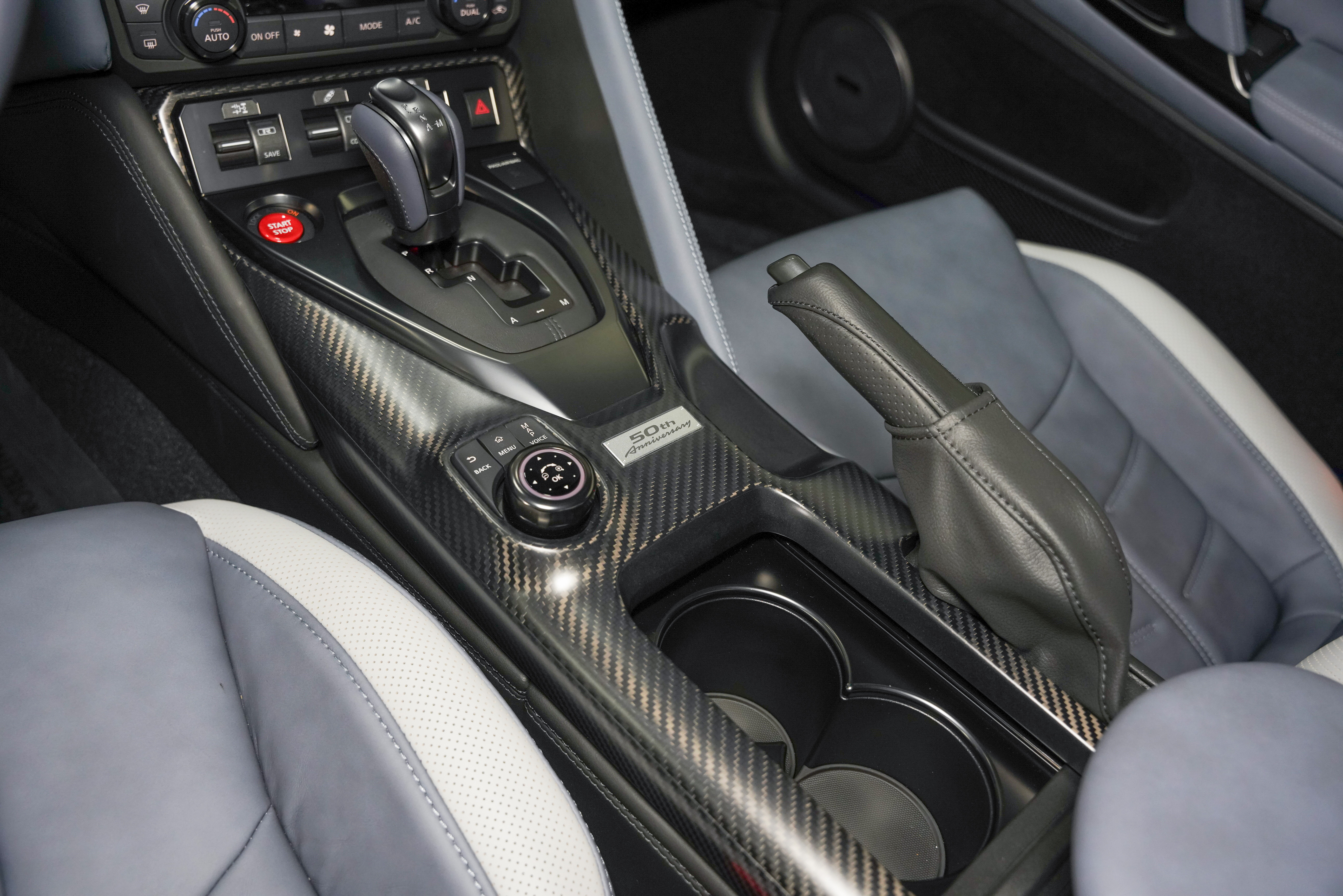 2020 Nissan GT-R Premium - Photo 43