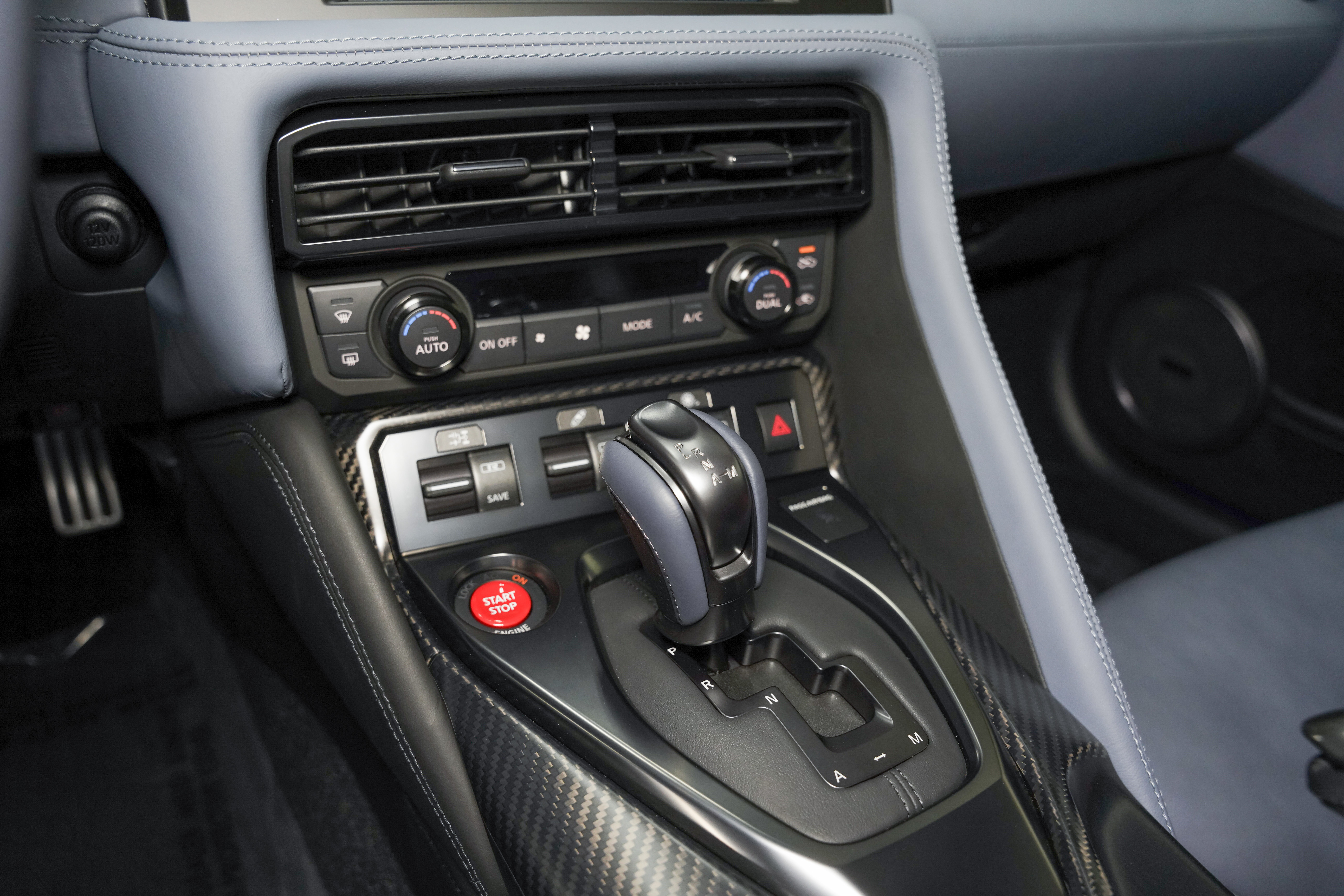 2020 Nissan GT-R Premium - Photo 45