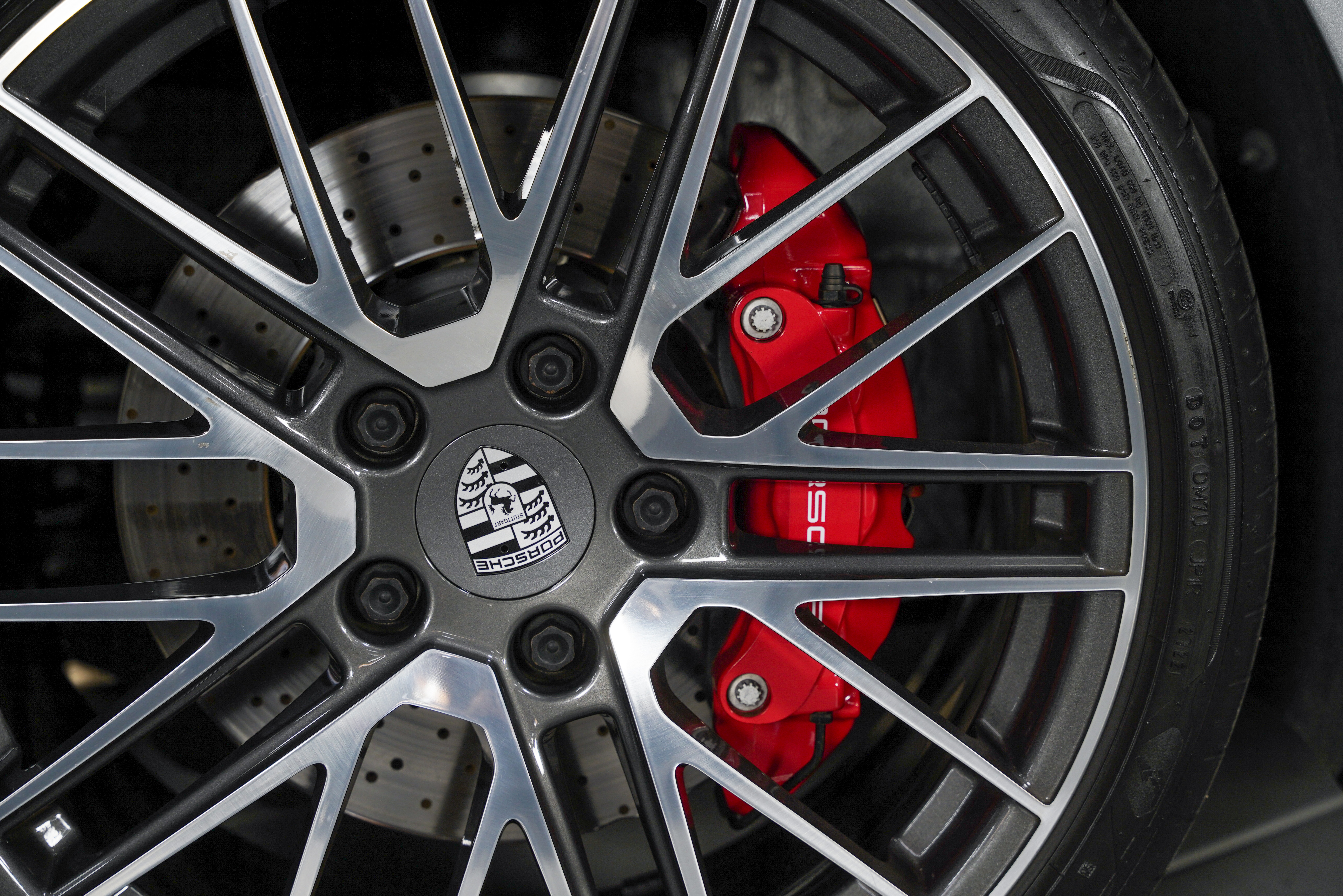 2023 Porsche 911 GTS - Photo 16