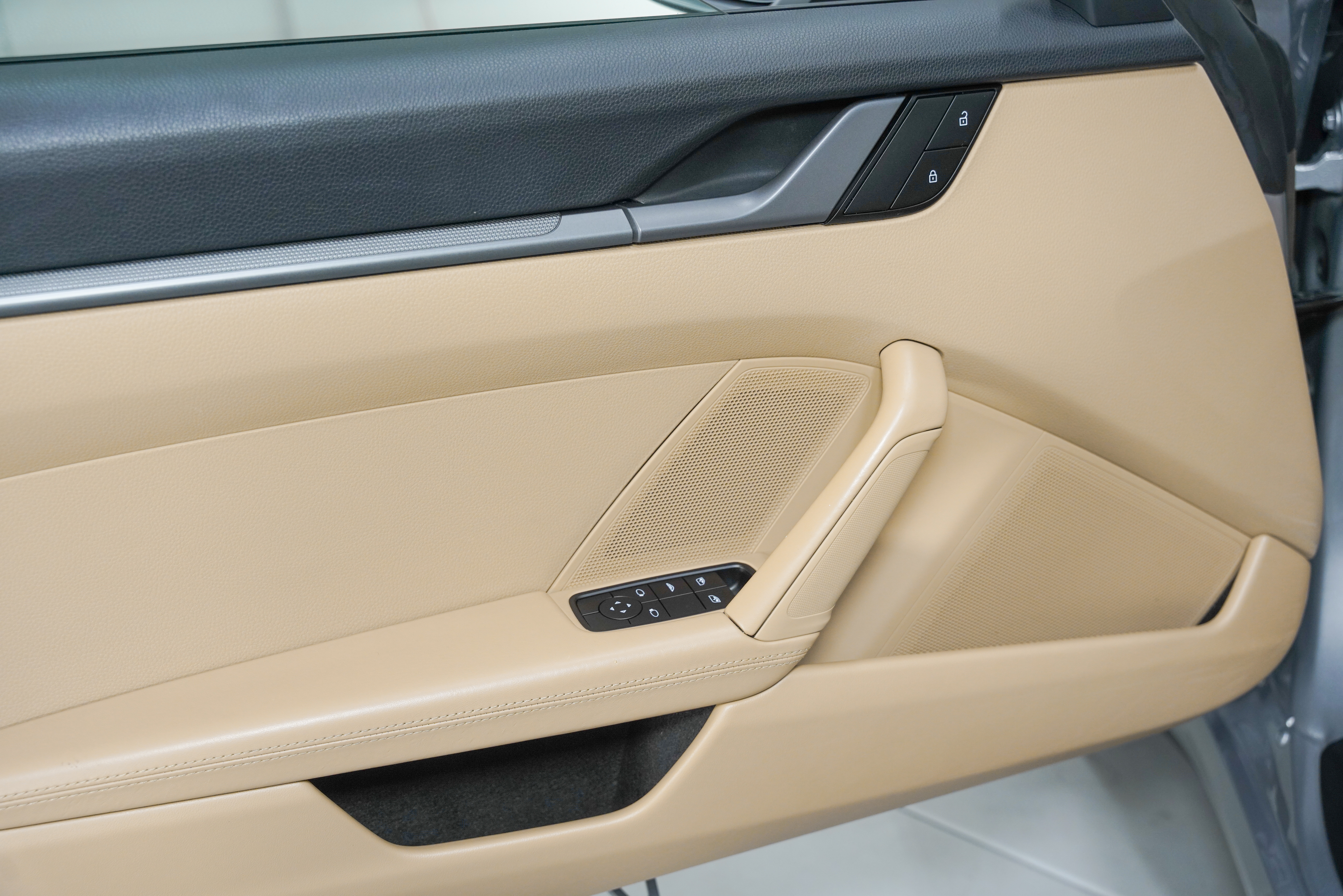 2023 Porsche 911 GTS - Photo 39